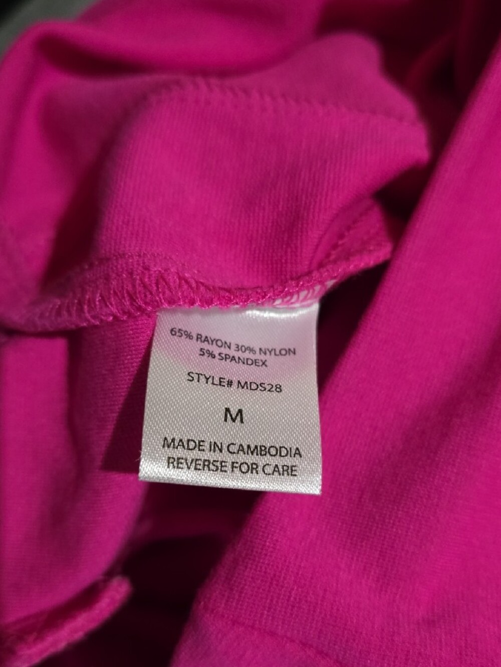 High-Rise Cropped Leggings in Fuchsia Pink - Picture 3 of 4